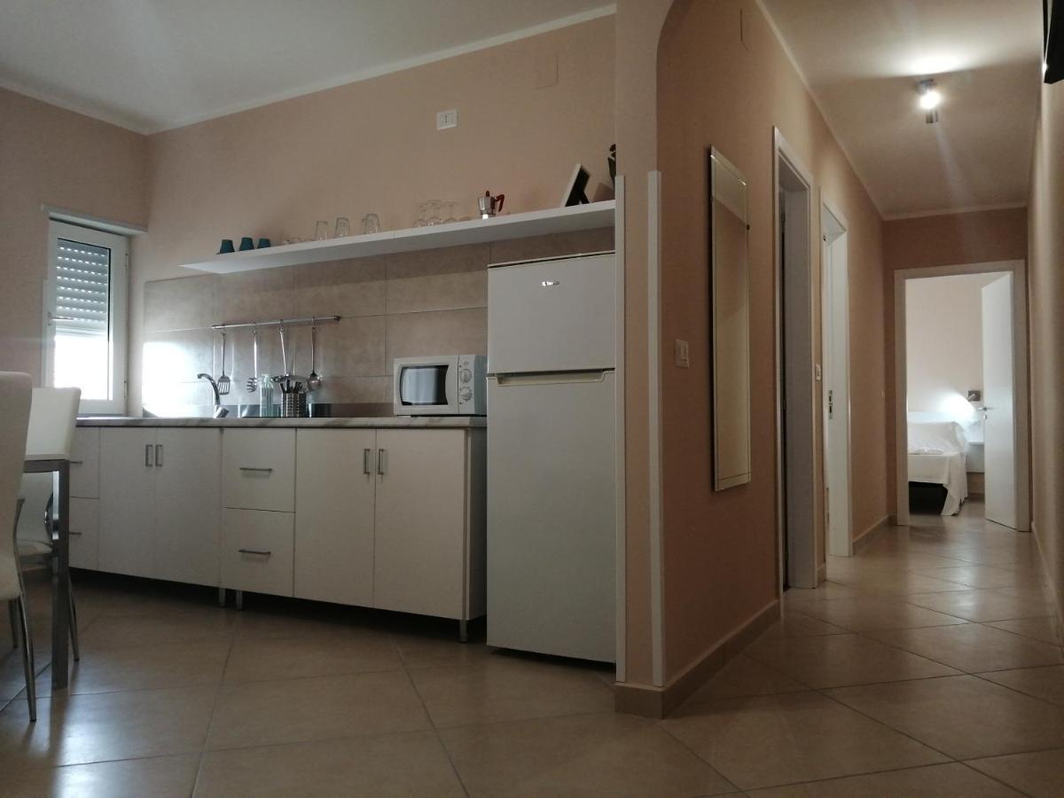 Villa Laura Residence Hotel Apartments & Studios Ашеа Екстер'єр фото